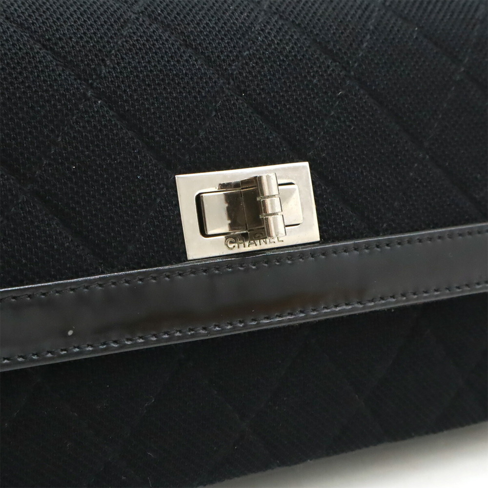 CHANEL Black Leather Shoulder Bag - Picture 9 of 9